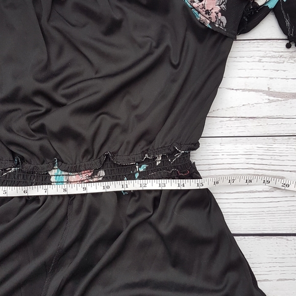 Ricki's floral Romper - Picture 6 of 11